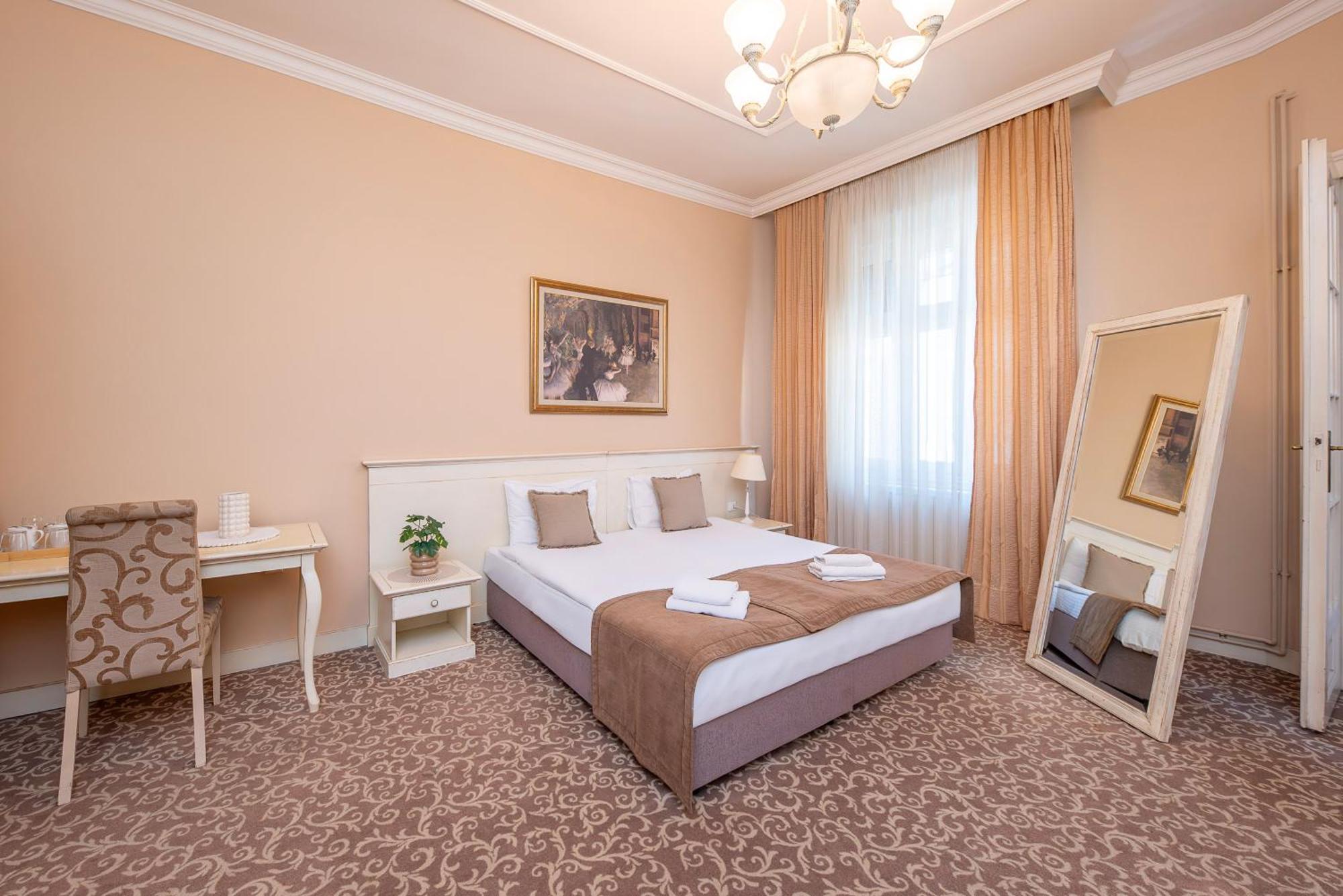 Top Central Rooms Belgrado Esterno foto